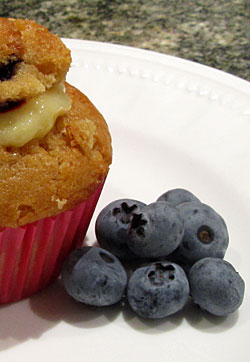 Blueberry Muffins with Fresh Blueberries and Filled With Lemon Curd