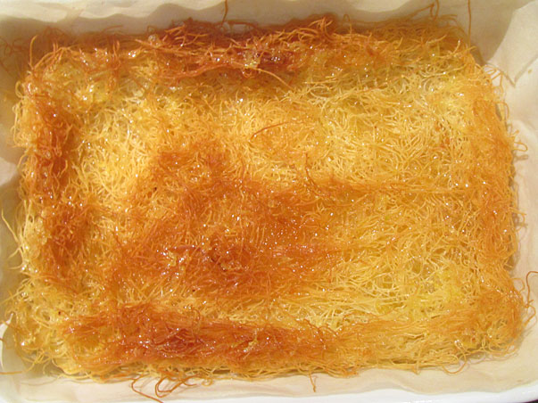 Ekmek Kataifi (Greek Vanilla Pudding and Kataifi Pie) |