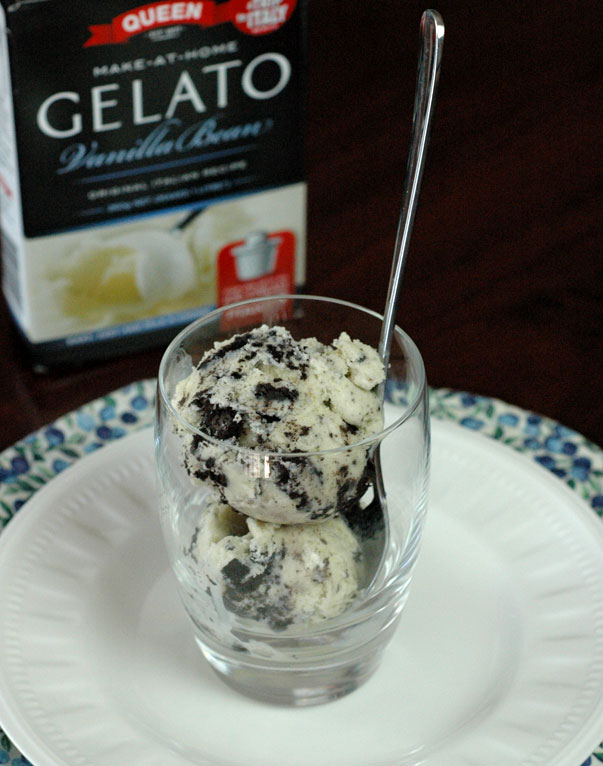 Oreo Cookie Gelato with Queen Make at Home Gelato mix