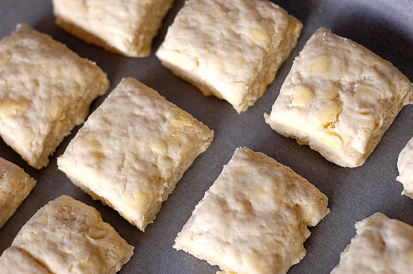 how to make flakey biscuits