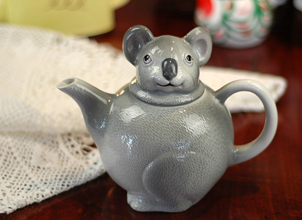 koala teapot