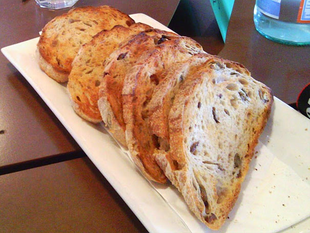 olive bread