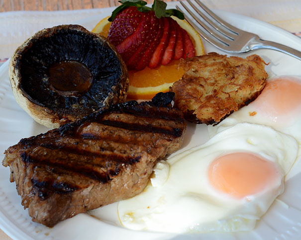 ultimate steak and eggs breakfast