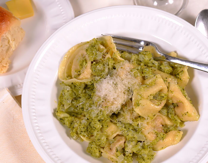 Tortellini with Broccoli Sauce