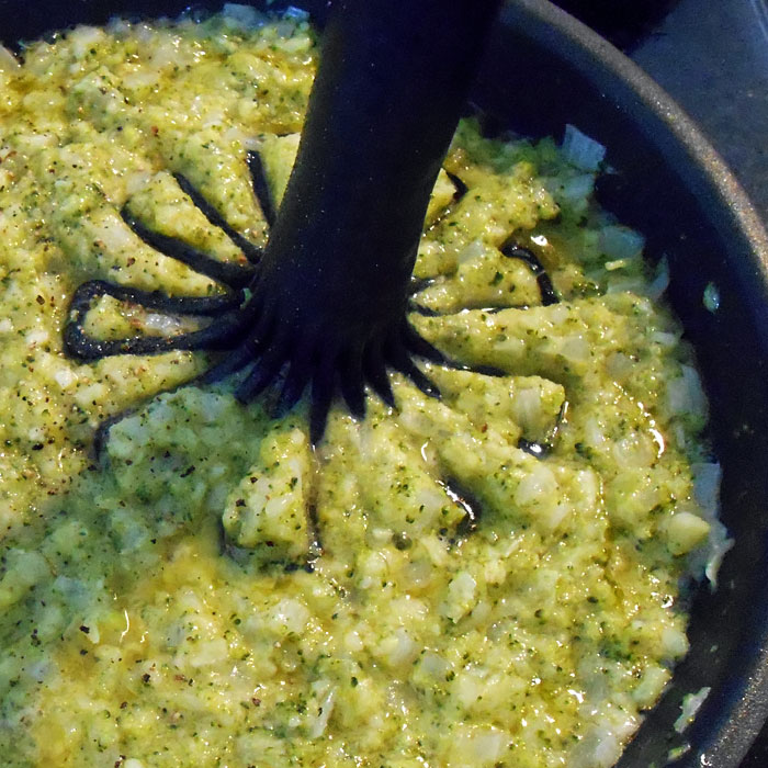broccoli, butter and garlic sauce