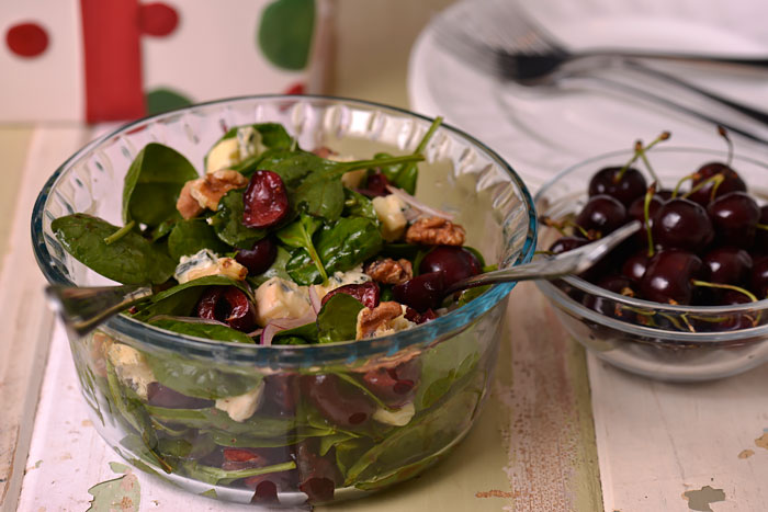 Spinach, Cherry and Blue Cheese Salad