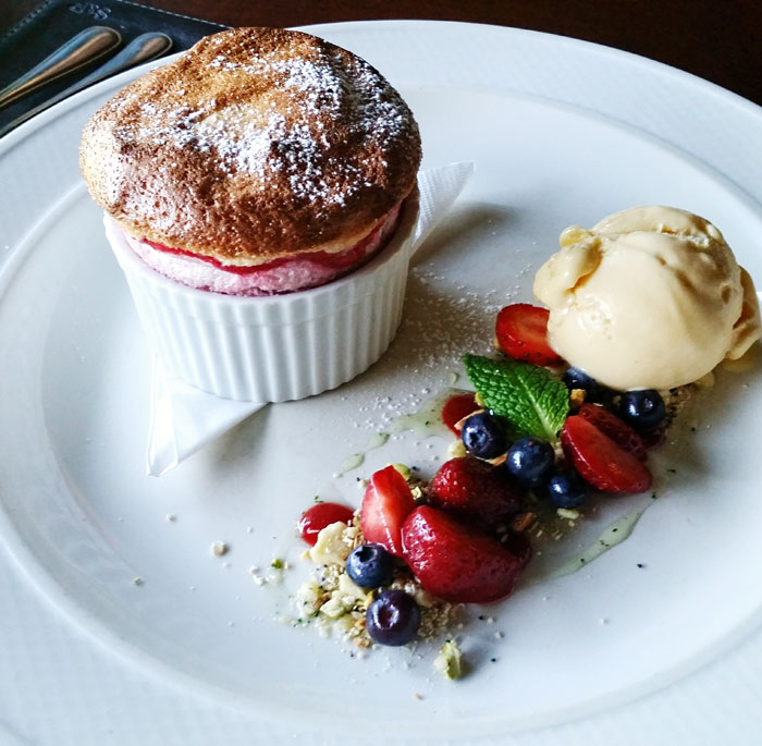 Raspberry souffle