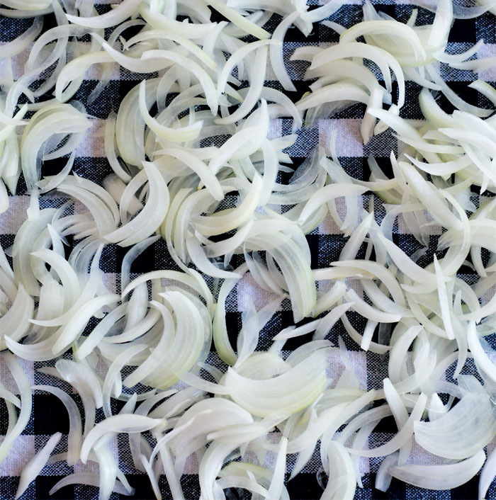 How to make crispy fried onions